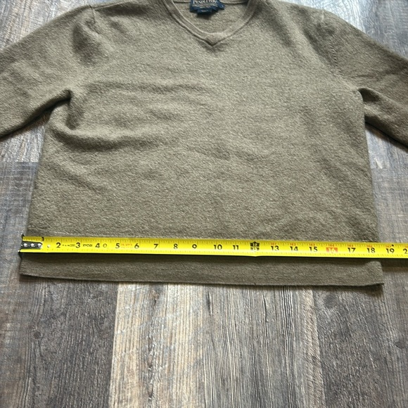 Pendleton V Neck Sweater - Picture 6 of 7